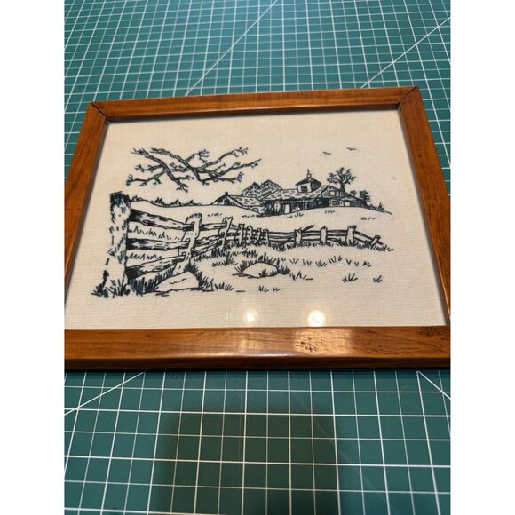 Vintage Framed Embroidered Farmhouse Scene - Picture 3 of 4